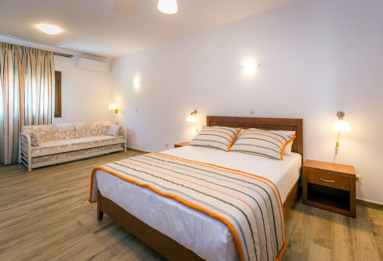 Elaionas Stone Apartment *