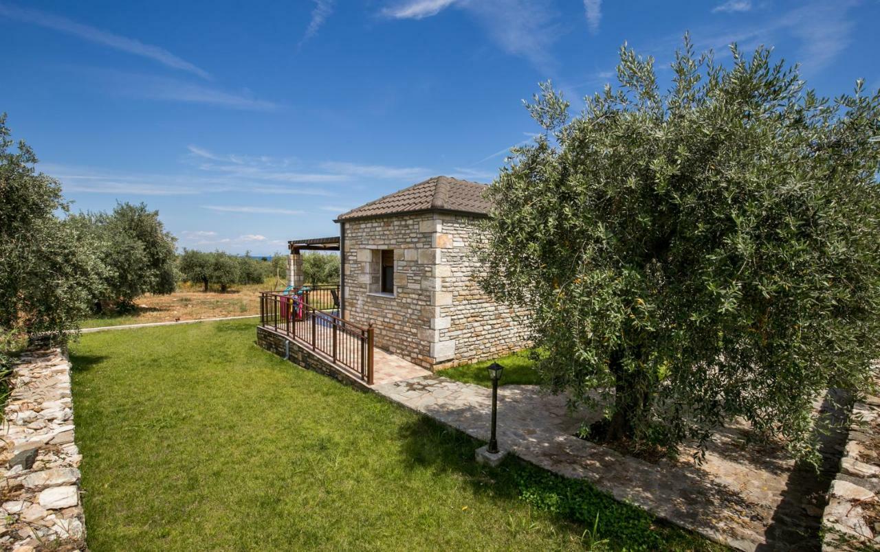 Apartment Elaionas Stone
